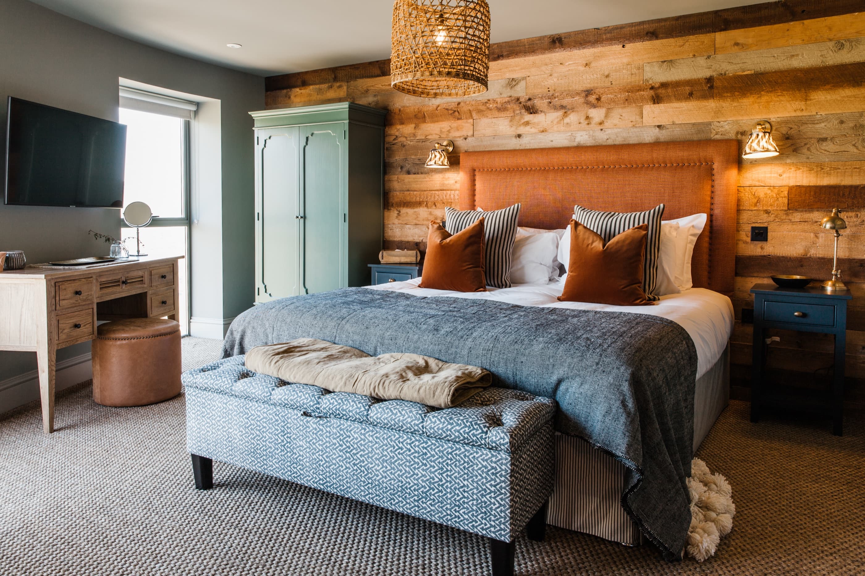 Gara Rock Hotel — bedroom