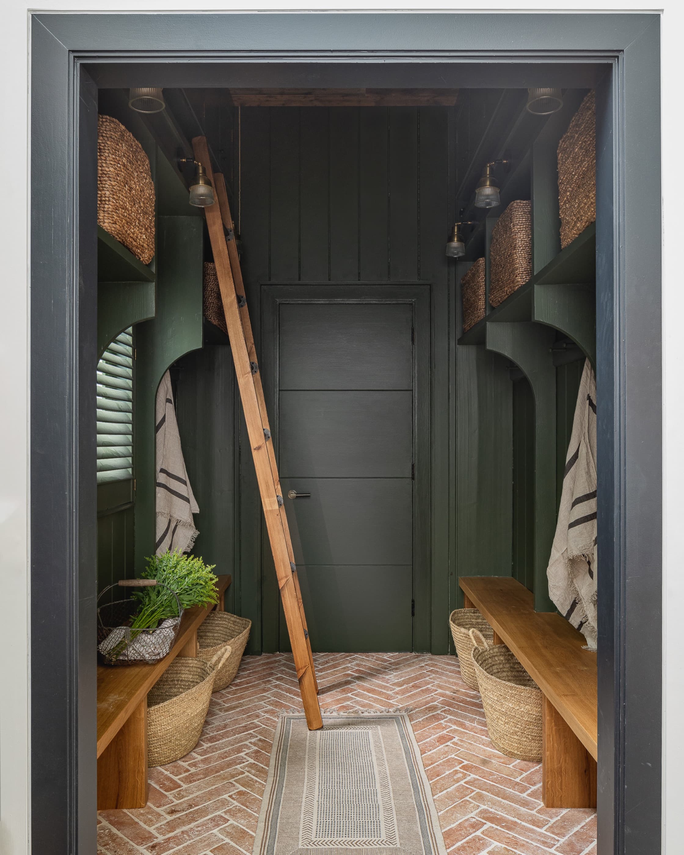 The Lake House detail